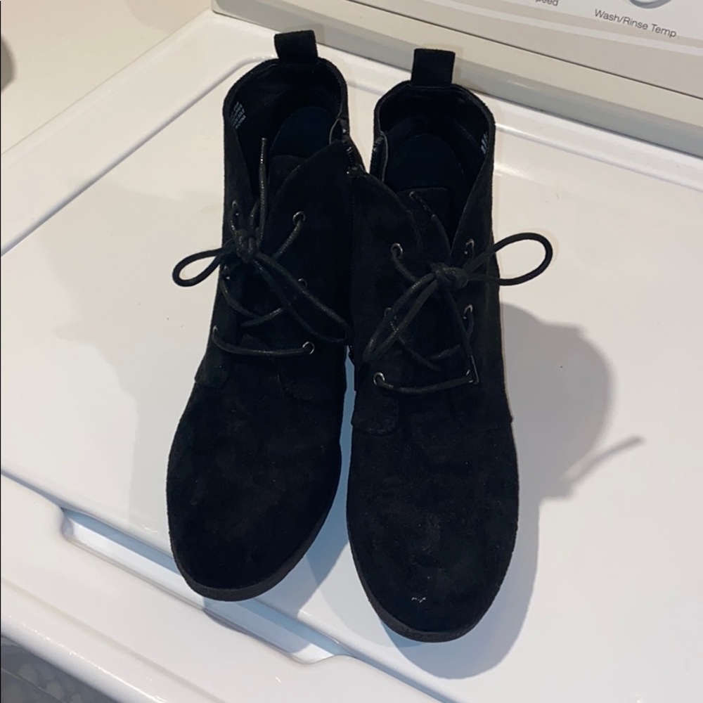 Women’s wedges size 8.5 side zip